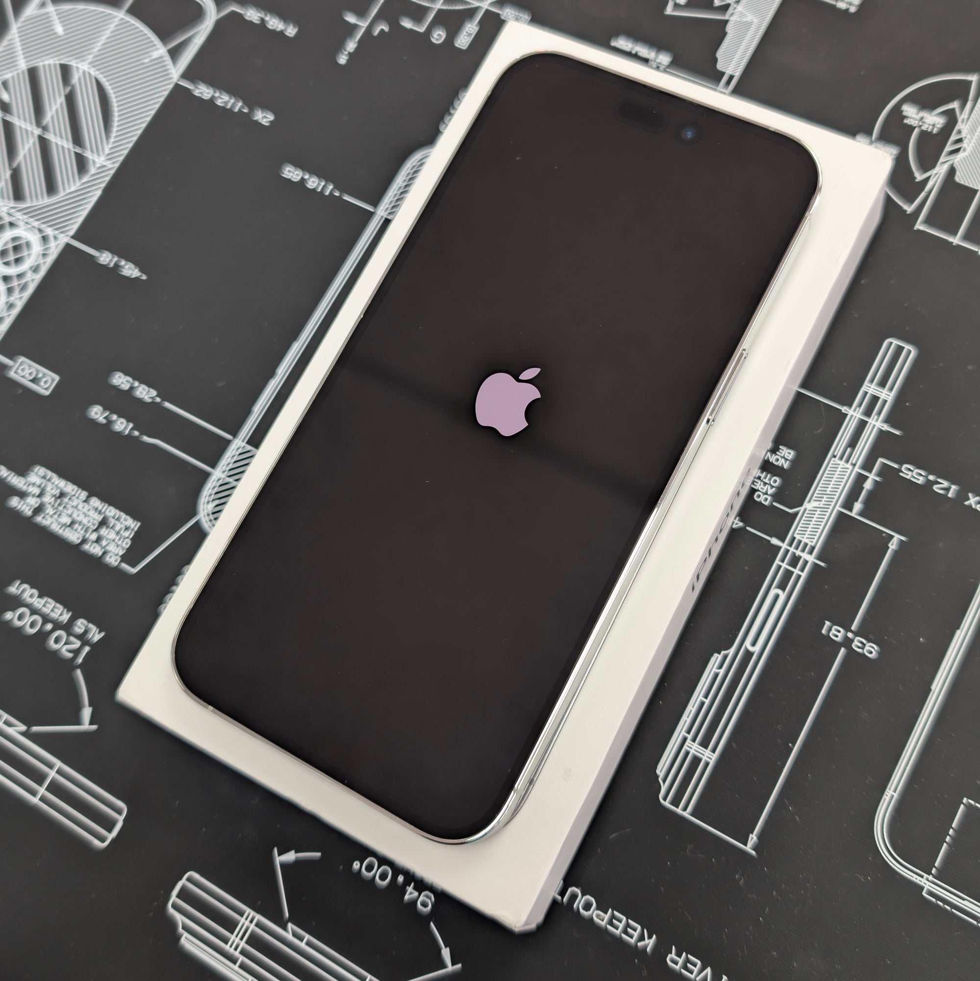 Apple iPhone 14 Pro Max Silver 128GB - 100% Battery Health