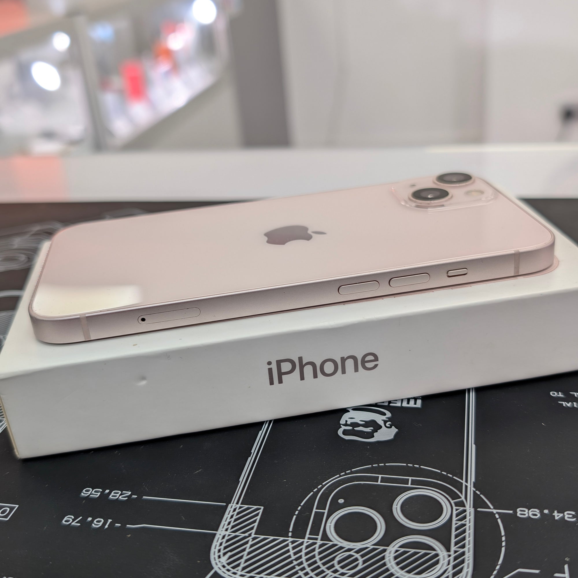 Apple iPhone 13 128GB Pink