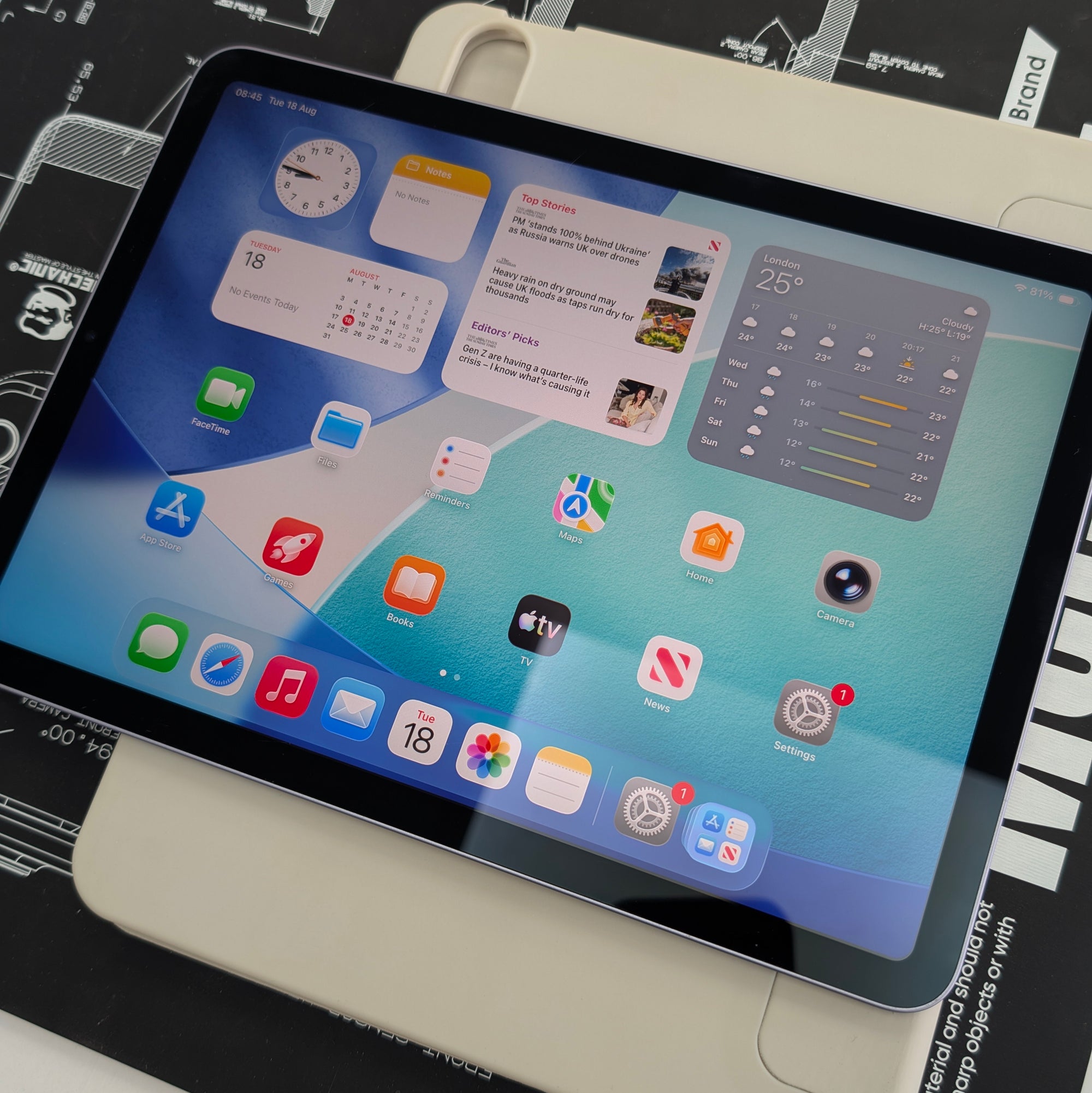 Apple iPad Air (5th Generation) 64GB Purple Wi-Fi Only