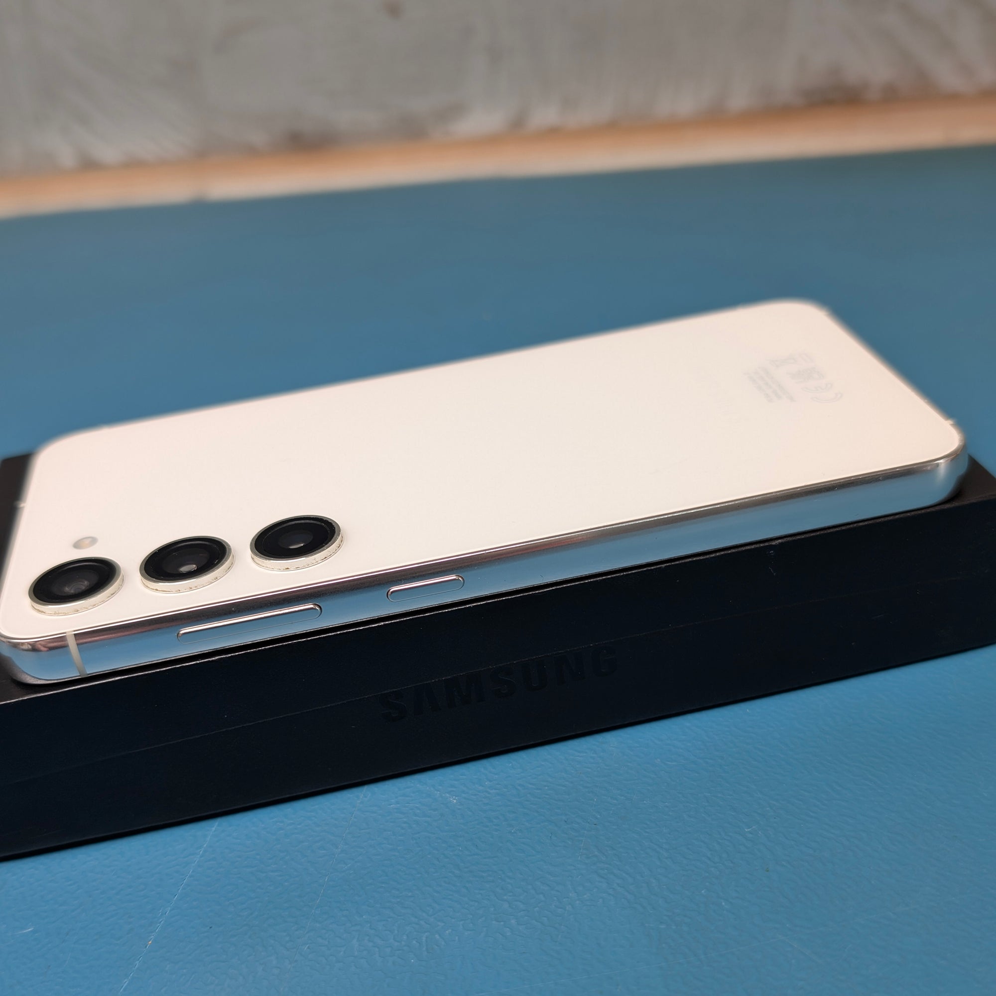 Samsung Galaxy S23 White 128GB