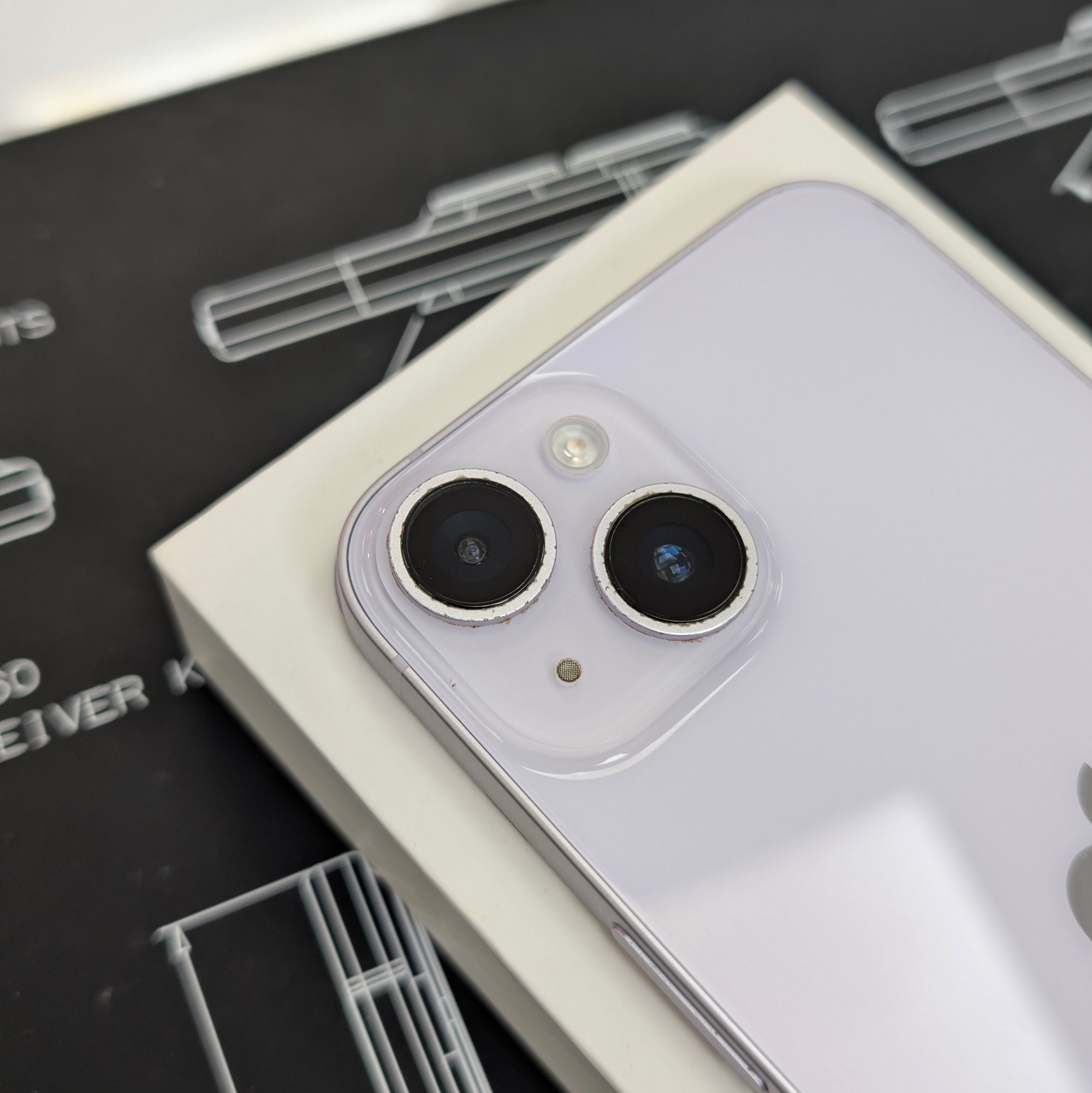 Apple iPhone 14 128GB - Purple - 100% Battery Health