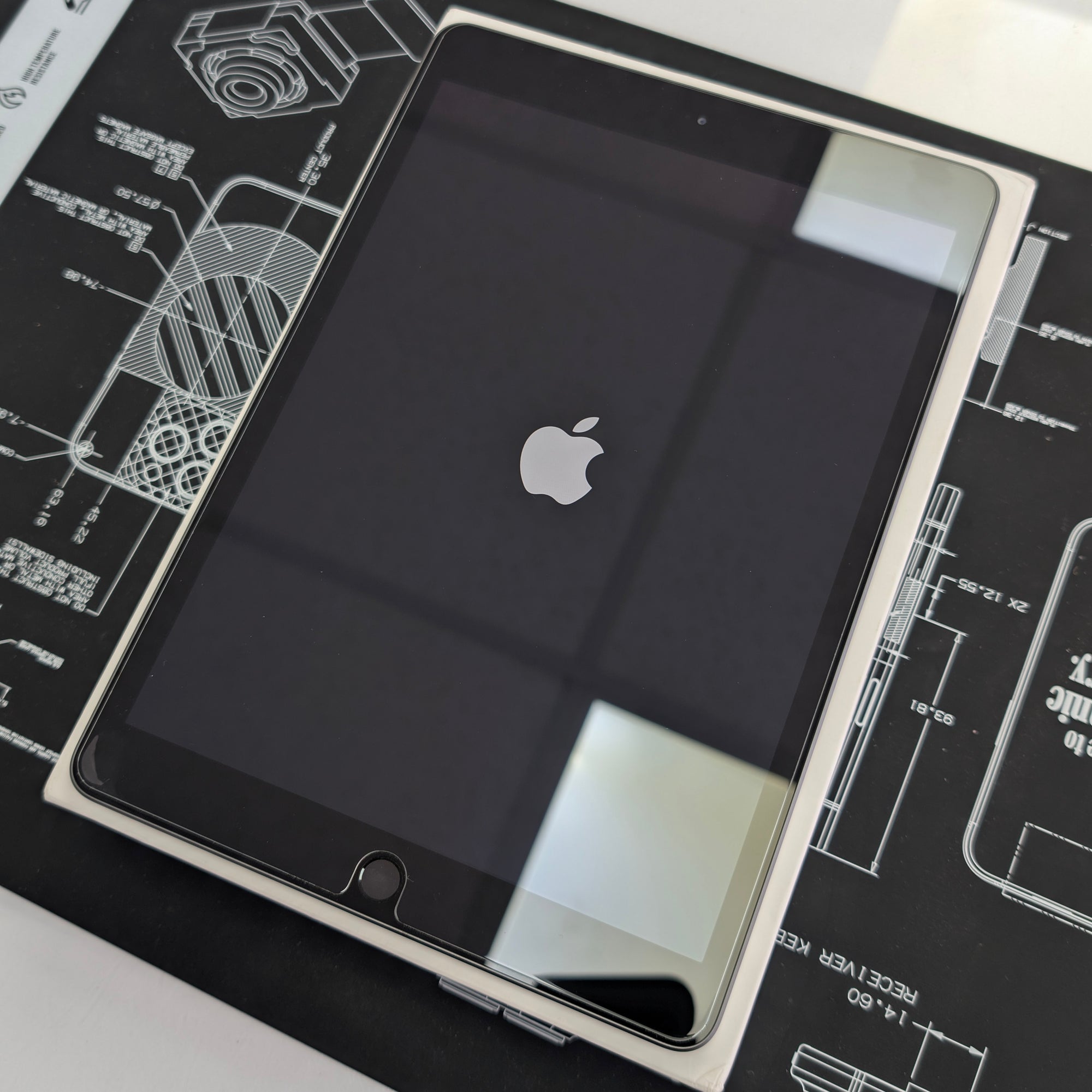 Apple iPad 8th Generation - 32GB Space Grey Wi-Fi Only