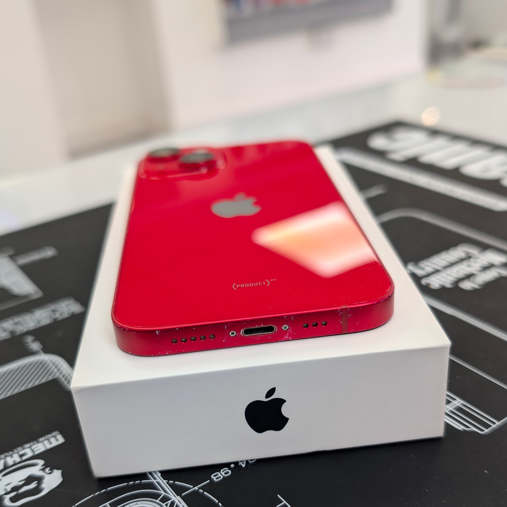 Apple iPhone 14 128GB - Red &amp; 100% Battery Health