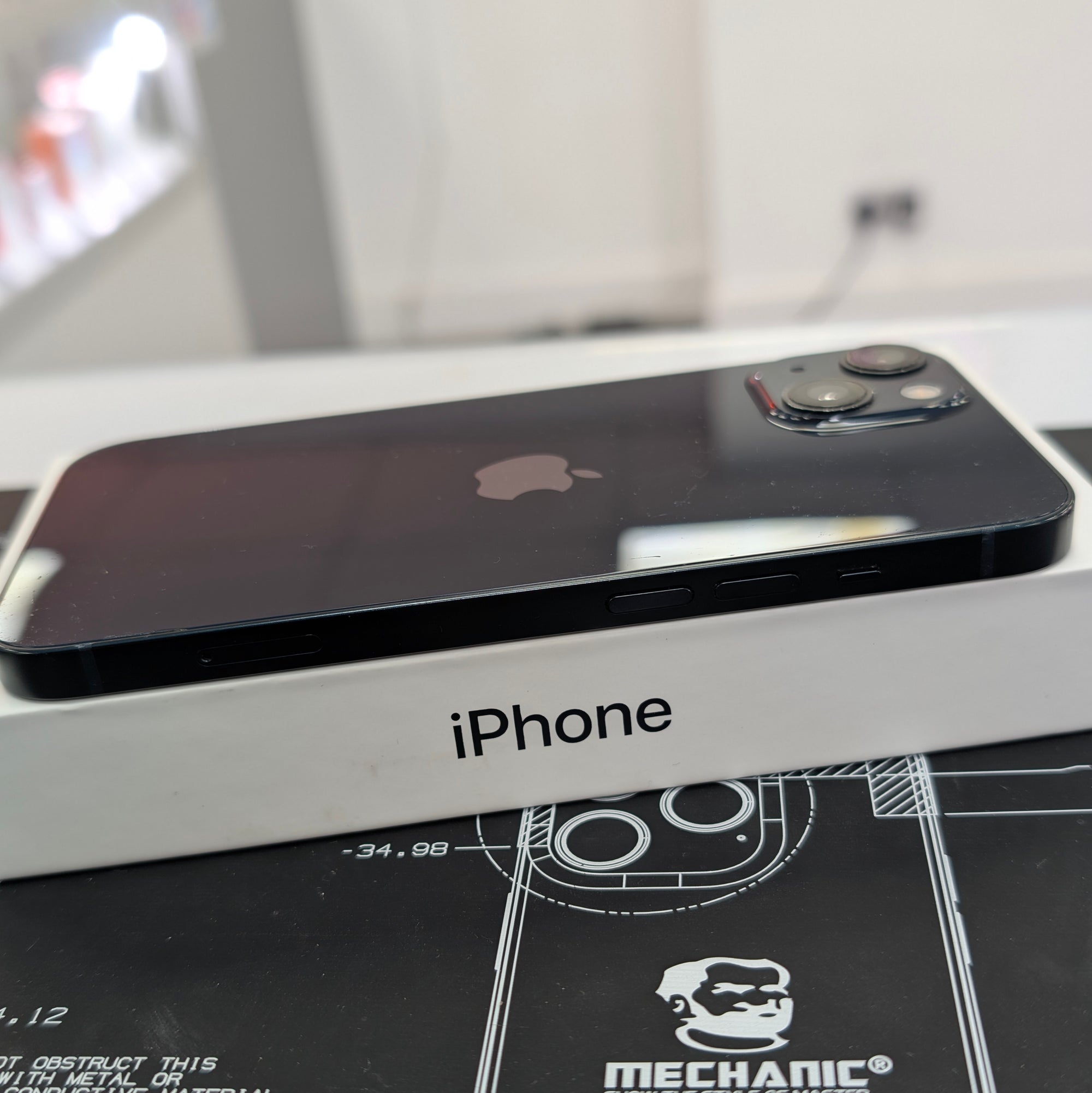 Apple iPhone 13 128GB Black