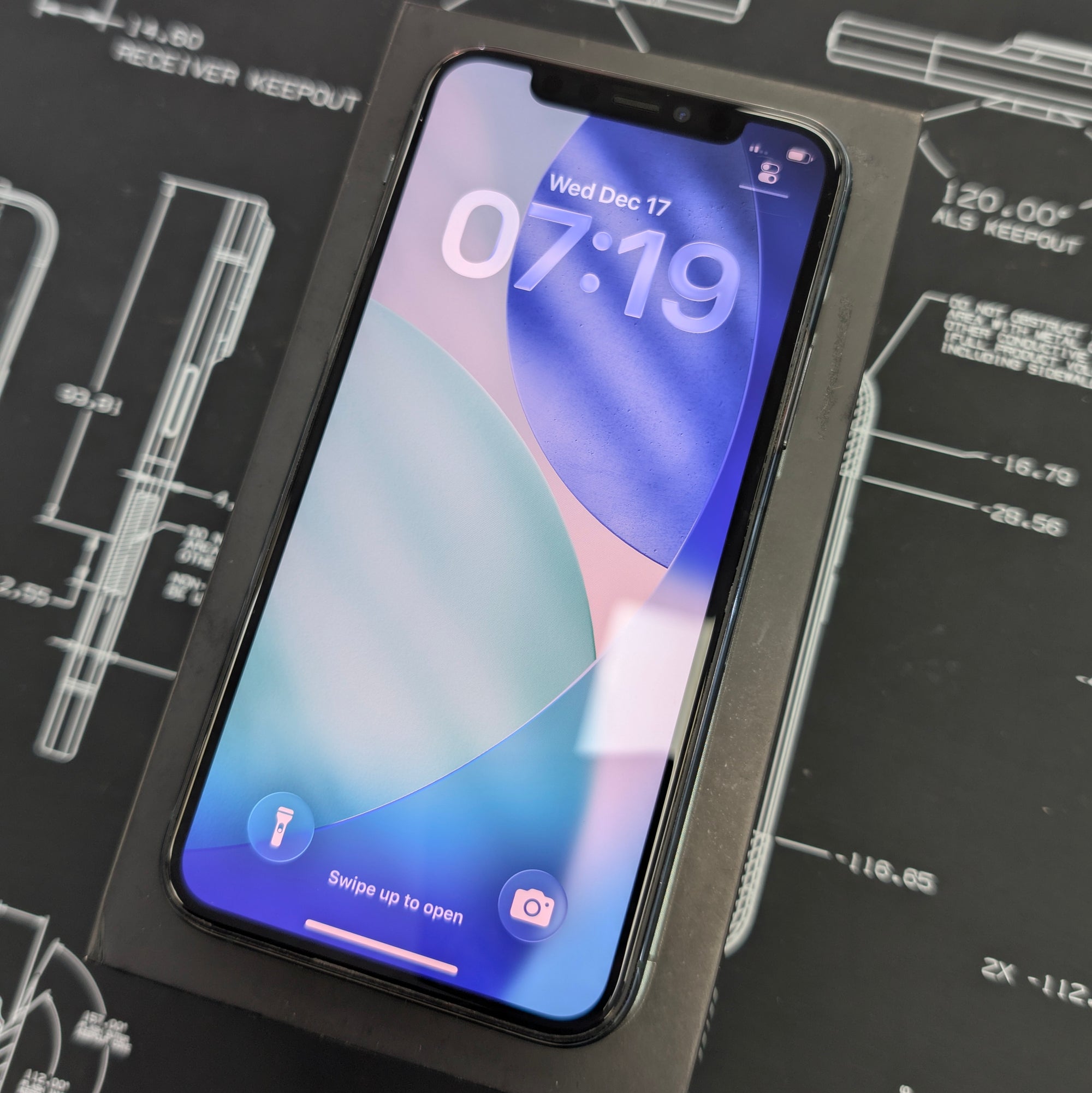 Apple iPhone 11 Pro Midnight Green 64GB -100% Battery Health