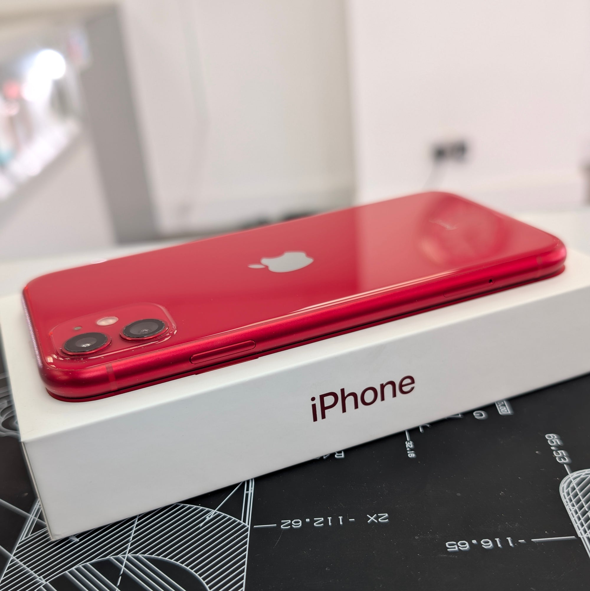 Apple iPhone 11 64GB Product Red Unlocked - NO FACE ID