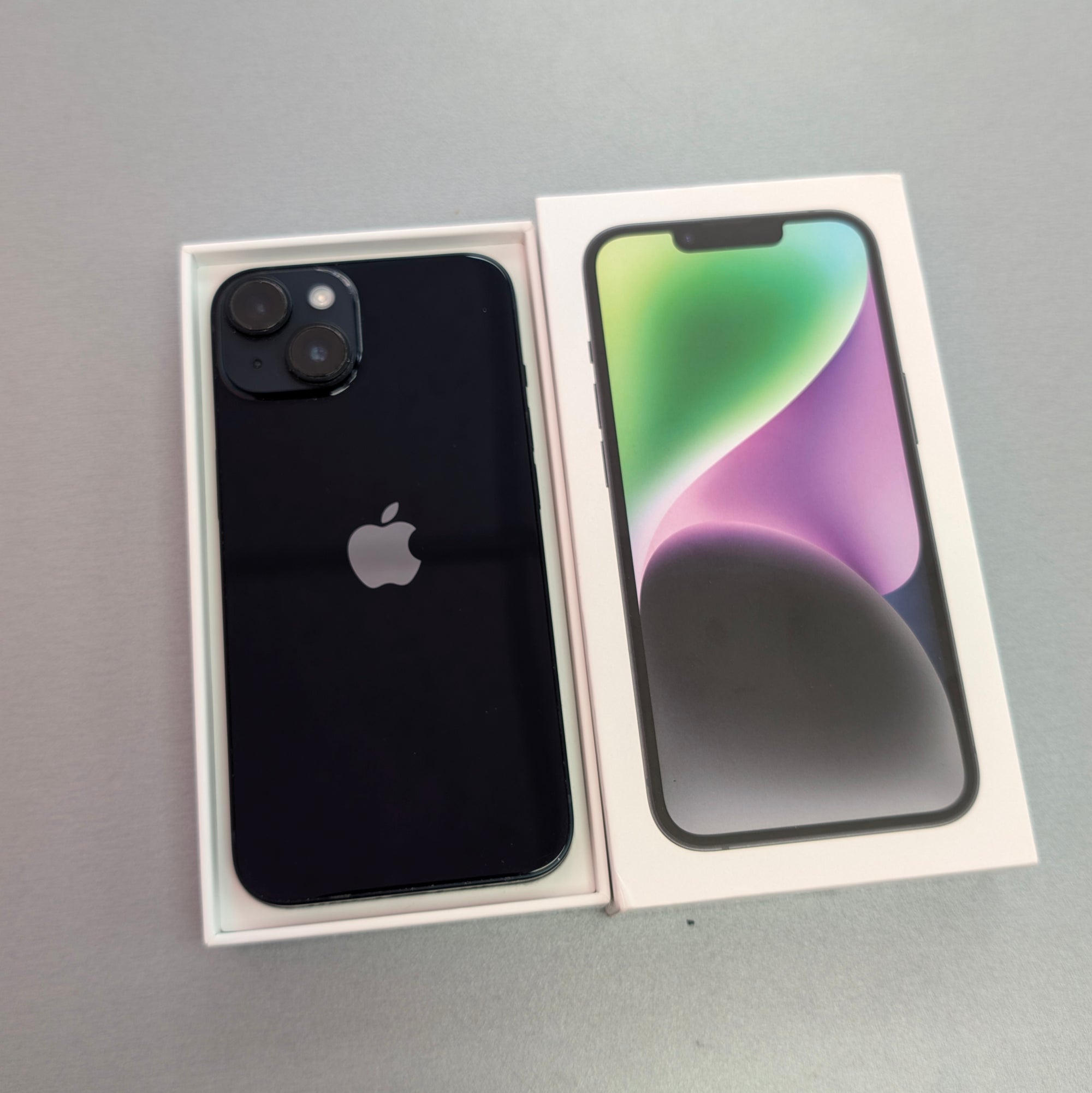 Apple iPhone 14 128GB - Midnight & 100% Battery Health