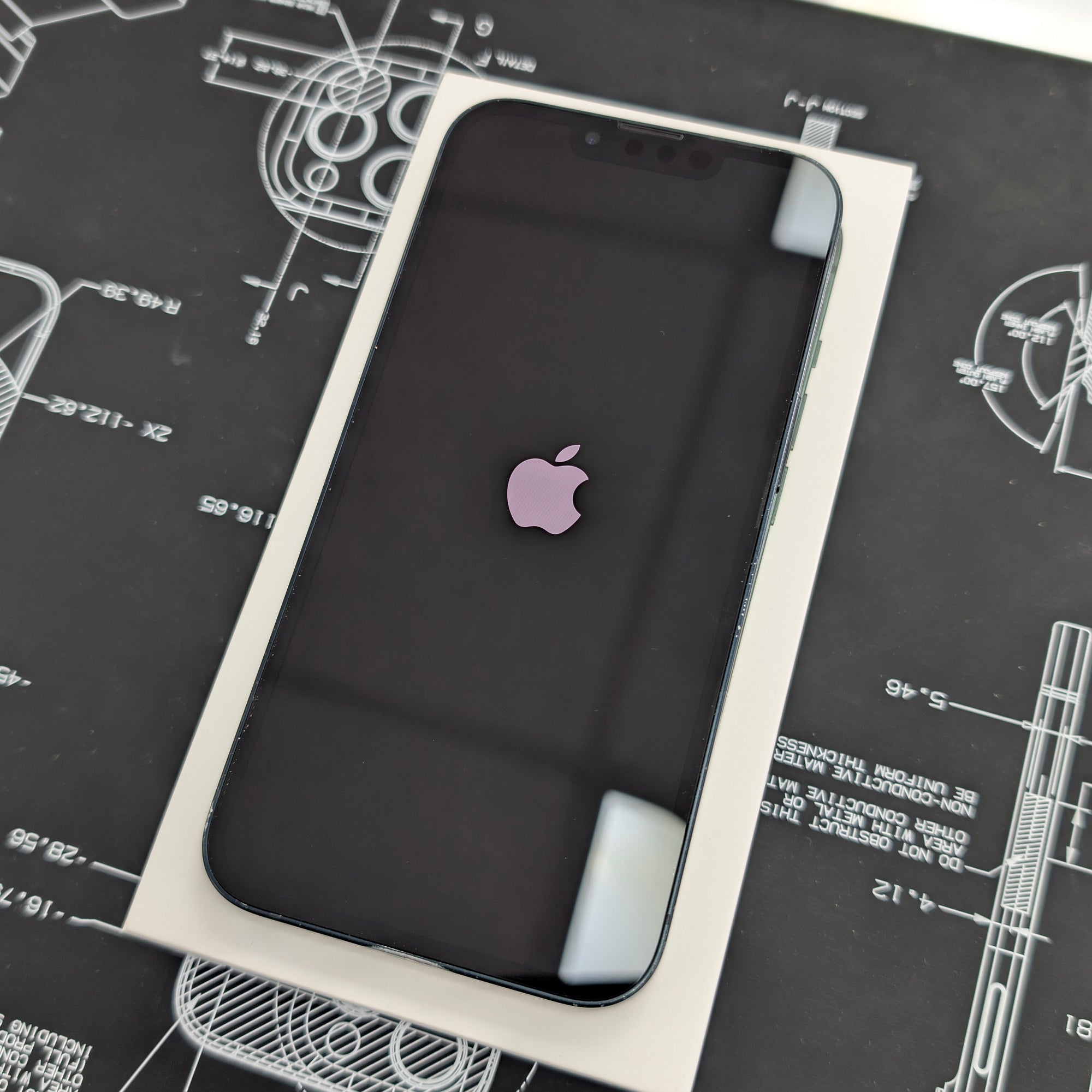 Apple iPhone 13 128GB Midnight 100% Battery
