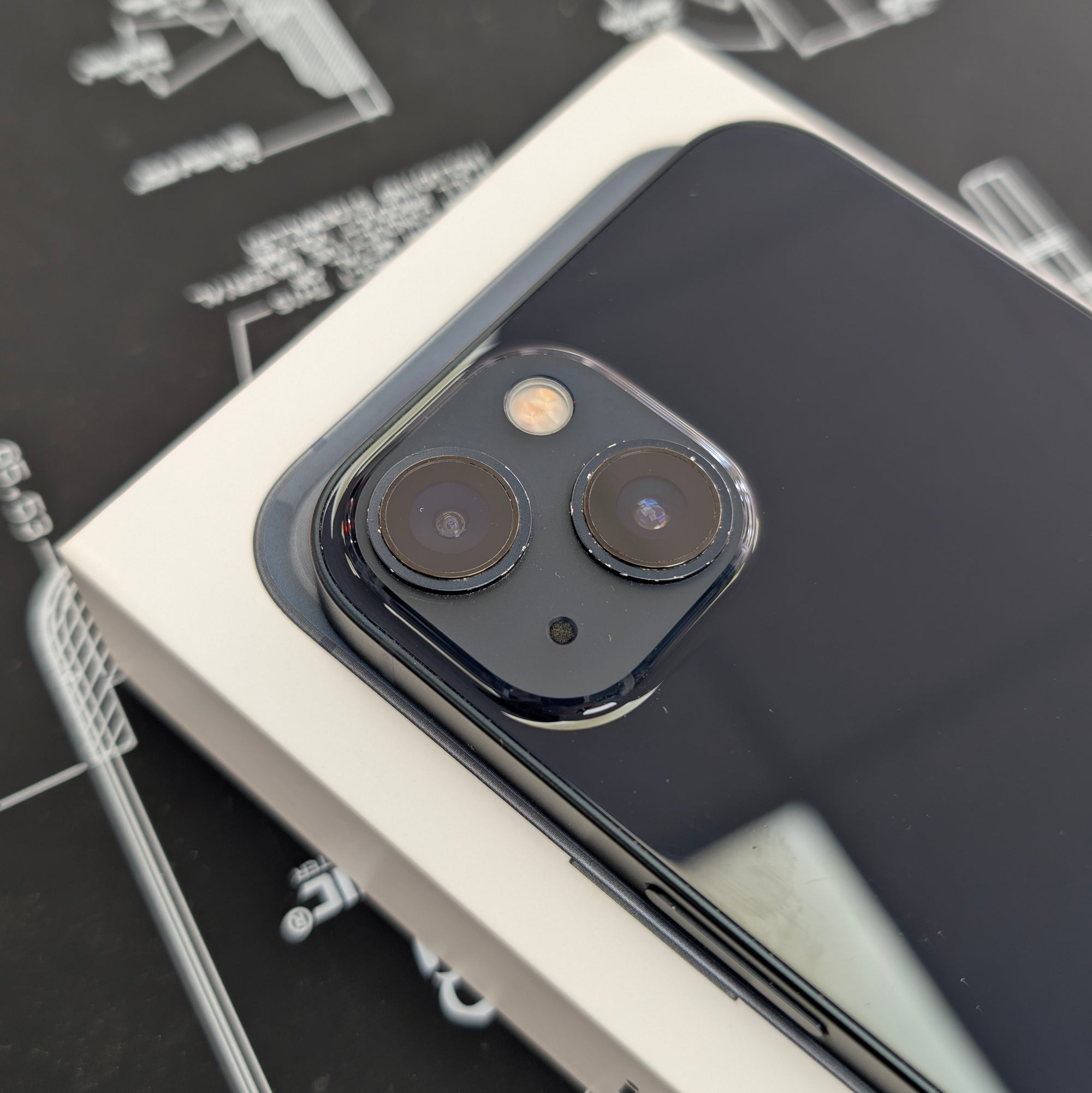 Apple iPhone 13 128GB Midnight