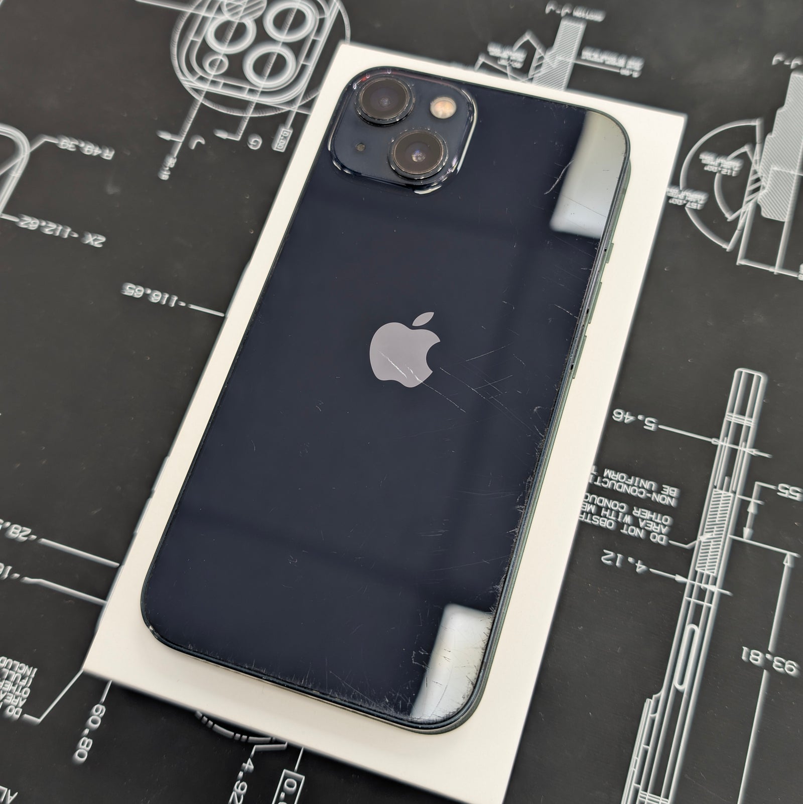 Apple iPhone 13 128GB Midnight 100% Battery
