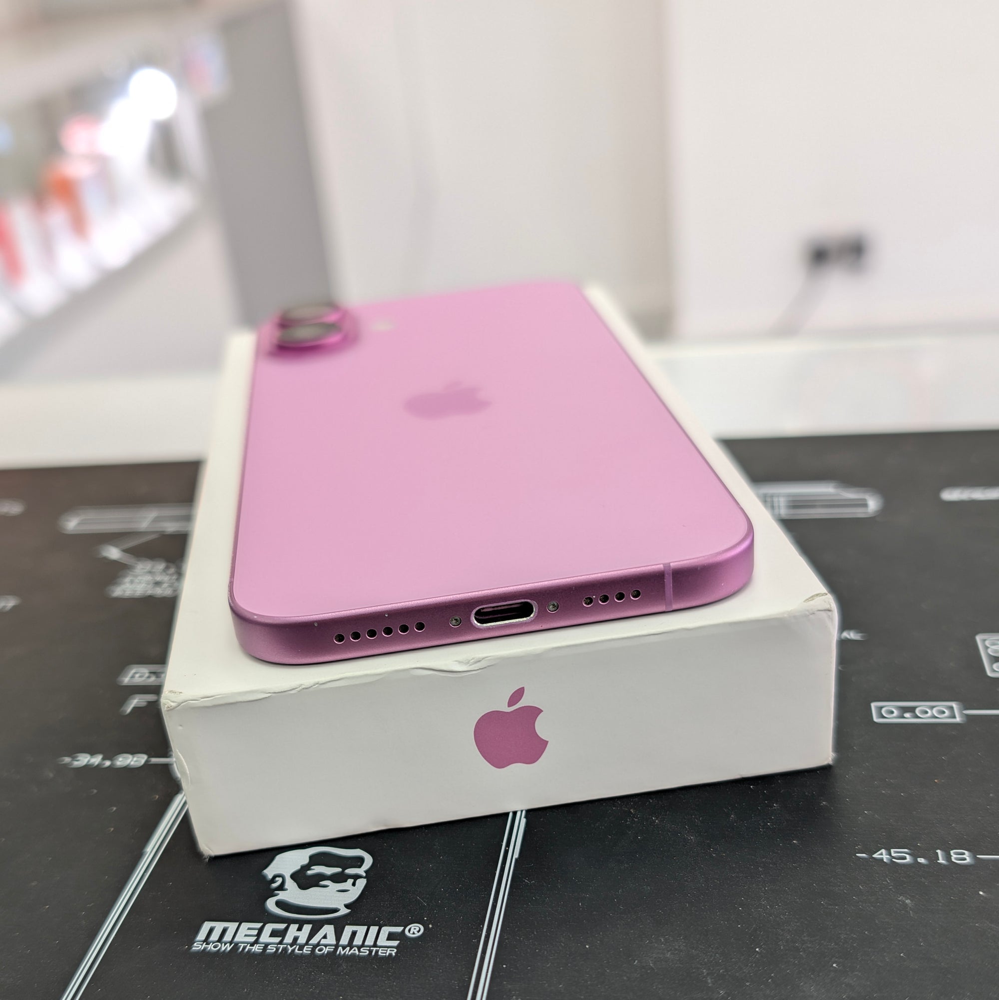 Apple iPhone 16 Plus 128GB Pink 100% Battery Health