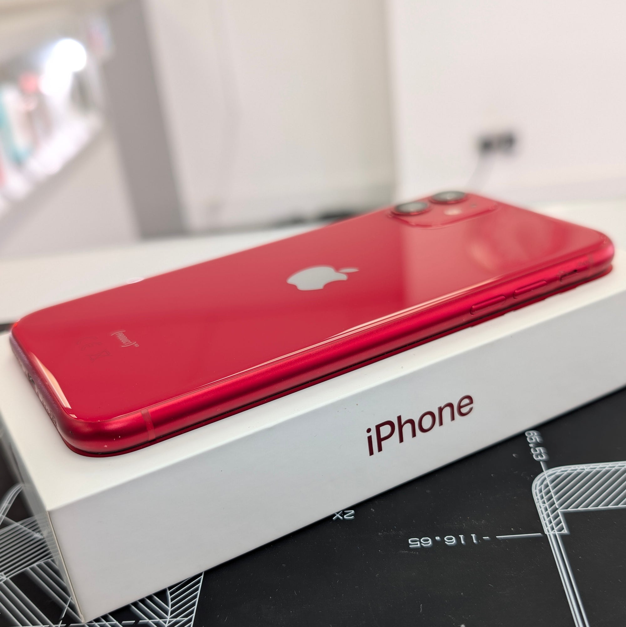 Apple iPhone 11 64GB Product Red Unlocked - NO FACE ID