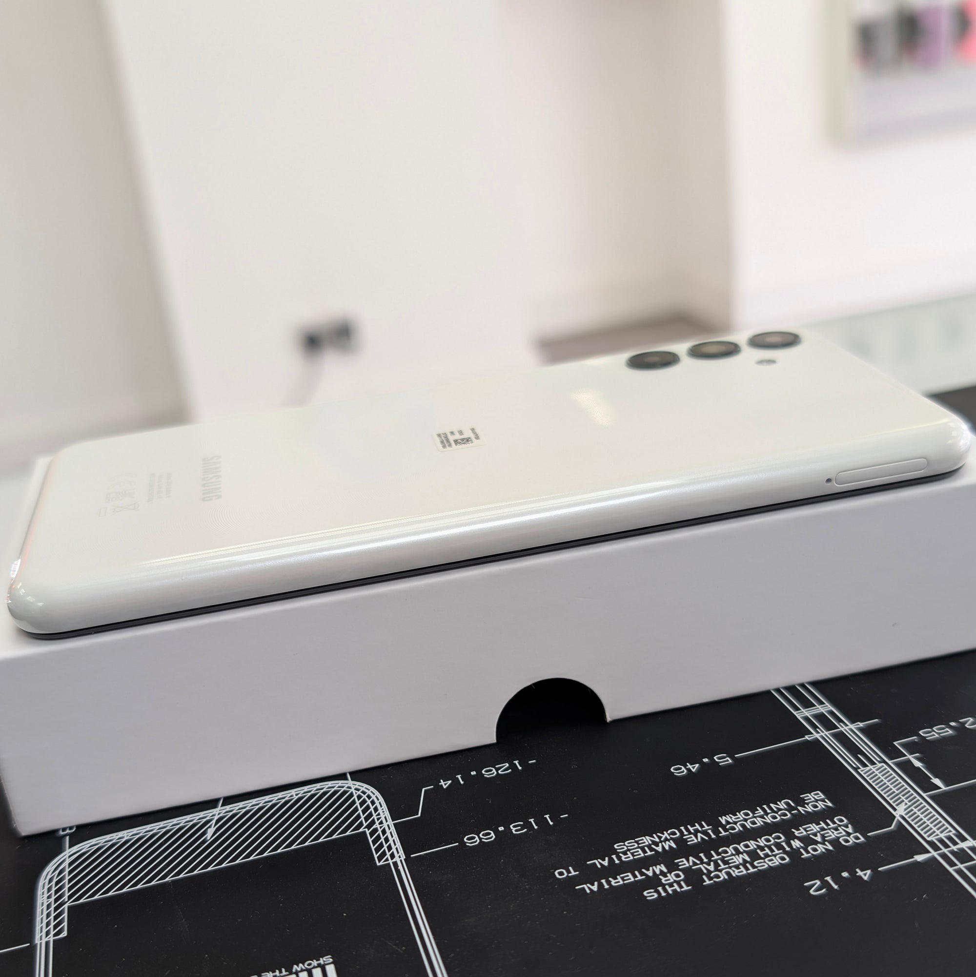 Samsung Galaxy A04S 32GB Unlocked White