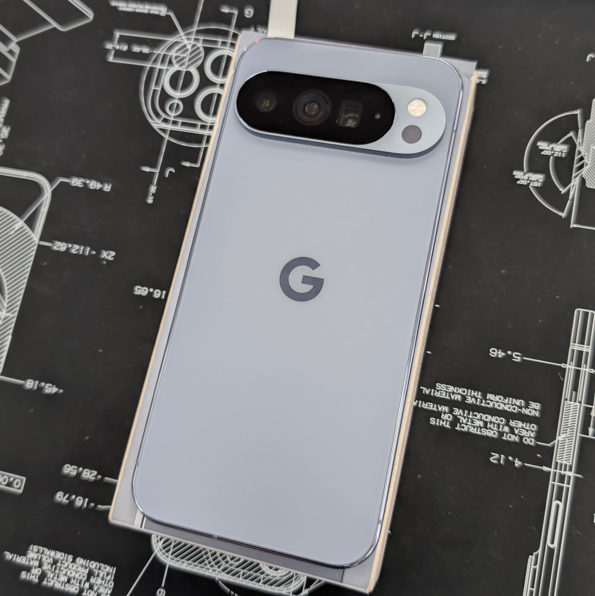 Google Pixel 10 Pro XL Moonstone 256GB