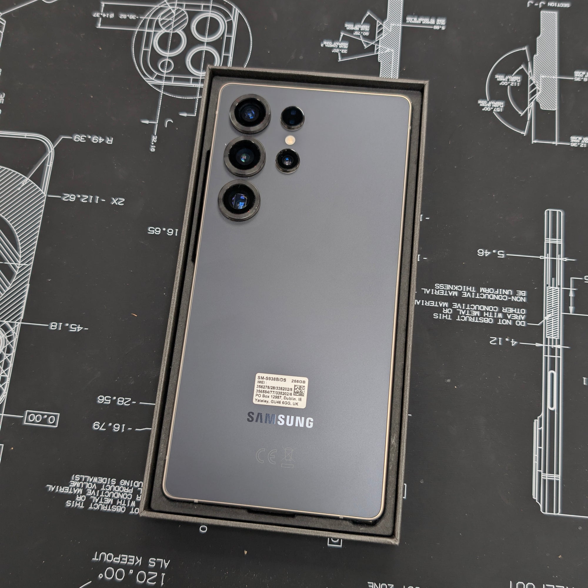 Samsung Galaxy S25 Ultra 256GB Titanium Black - Ex Display