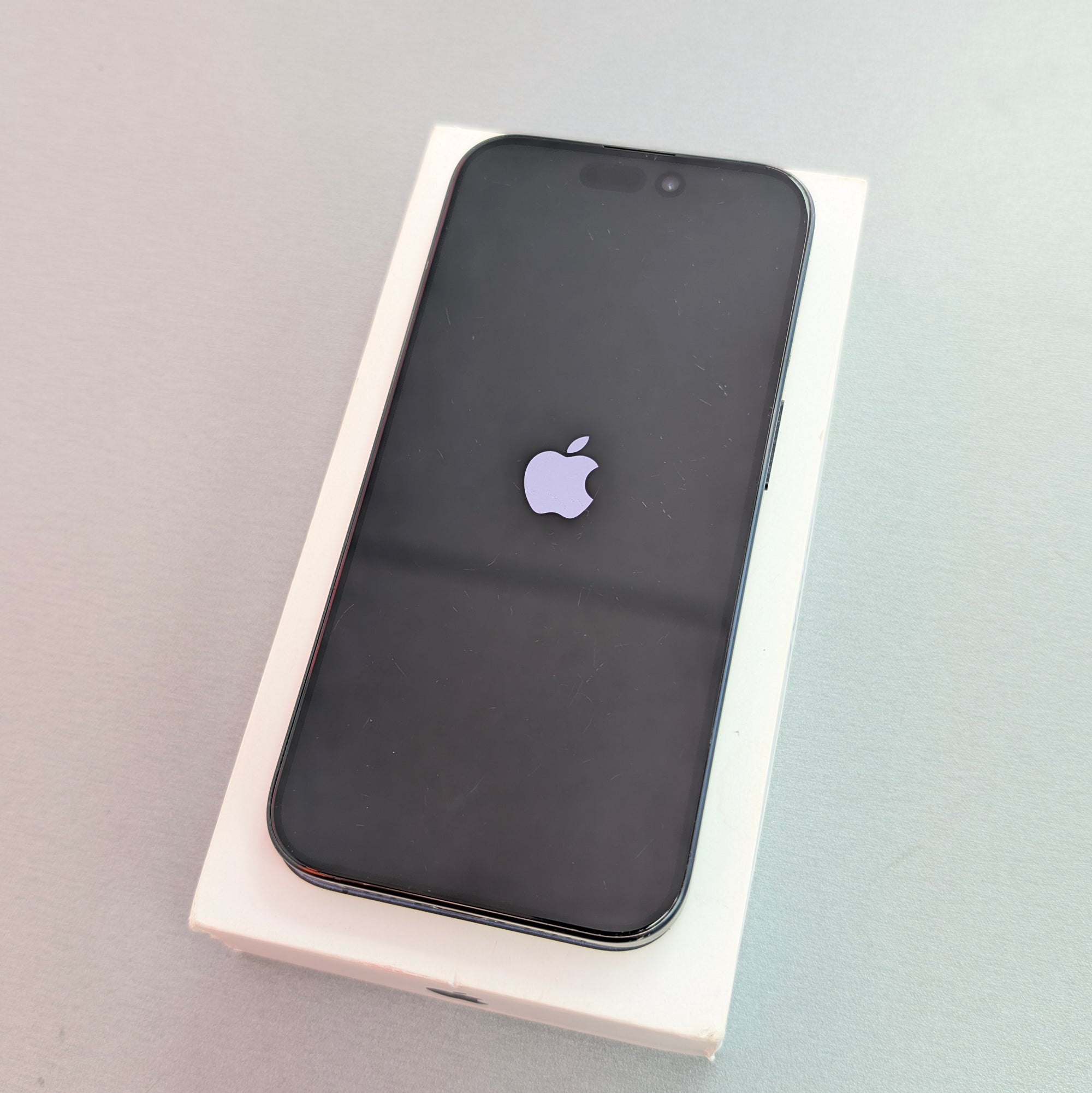 Apple iPhone 15 Pro 256GB - Blue Titanium - 100% Battery