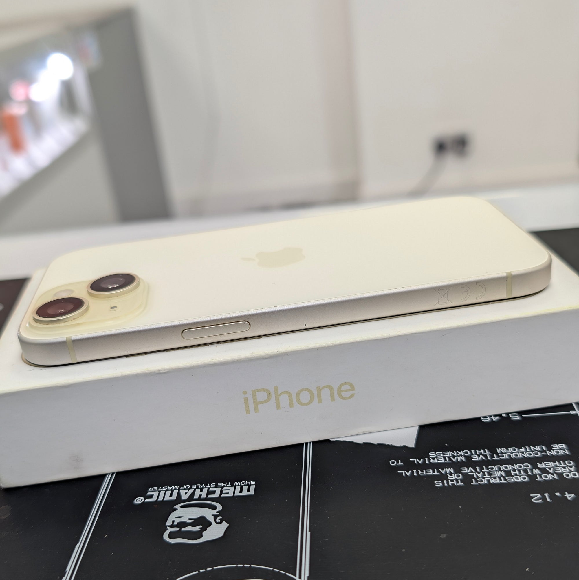 Apple iPhone 15 128GB Yellow 100% Battery Health