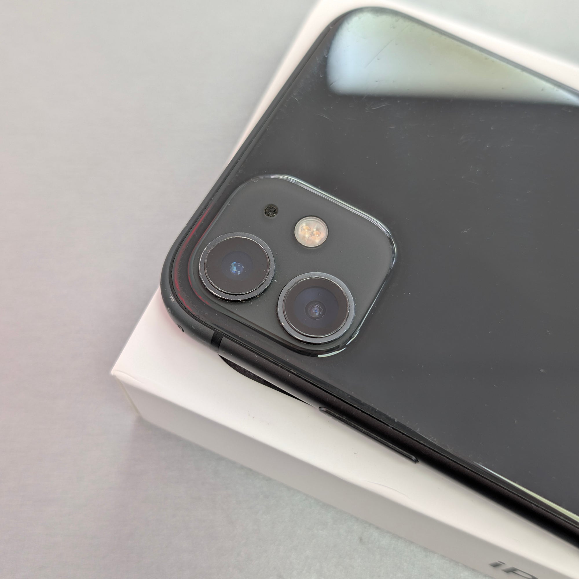 Apple iPhone 11 64GB Black Unlocked Grade C