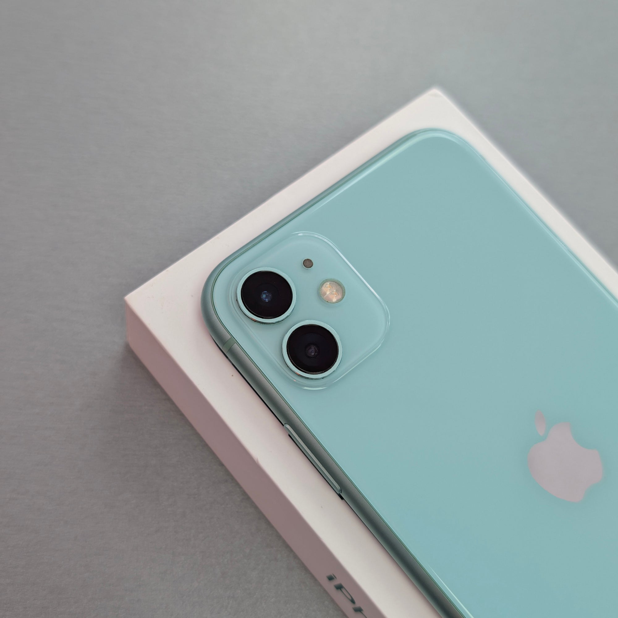 Apple iPhone 11 Green 64GB Unlocked